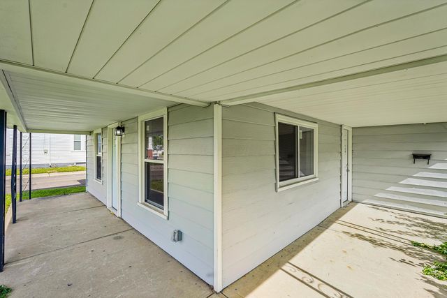 824 W Columbus Avenue, Bellefontaine, OH 43311