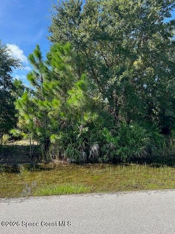 474 Gantry Street SW, Palm Bay, FL 32908