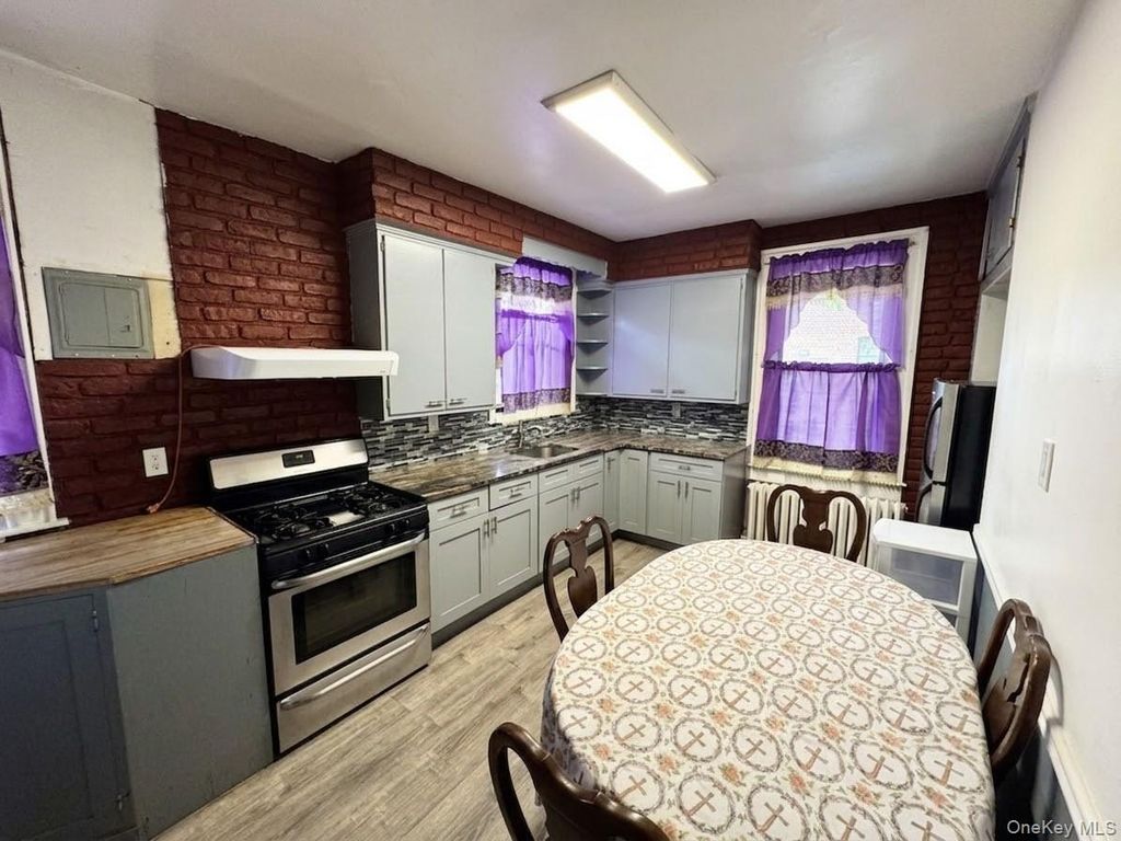 7 President Street, Far Rockaway, NY 11691 — photo 3
