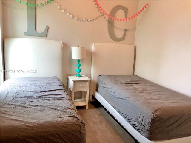 1700 Meridian Ave 303, Miami Beach, FL 33139