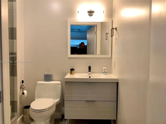 1700 Meridian Ave 303, Miami Beach, FL 33139