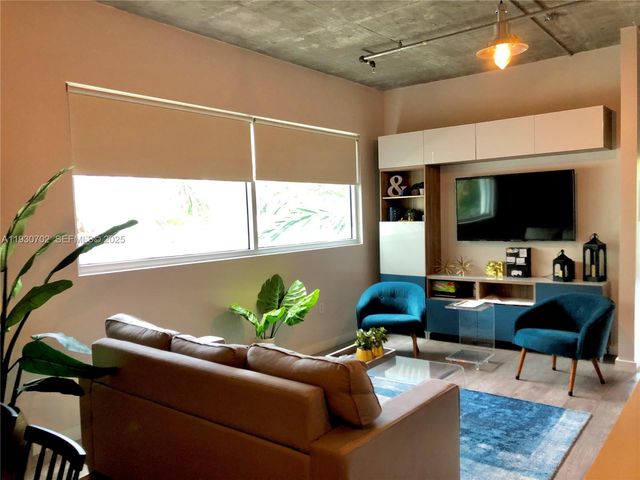 1700 Meridian Ave 303, Miami Beach, FL 33139