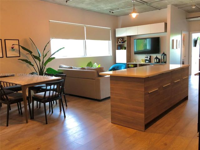 1700 Meridian Ave 303, Miami Beach, FL 33139