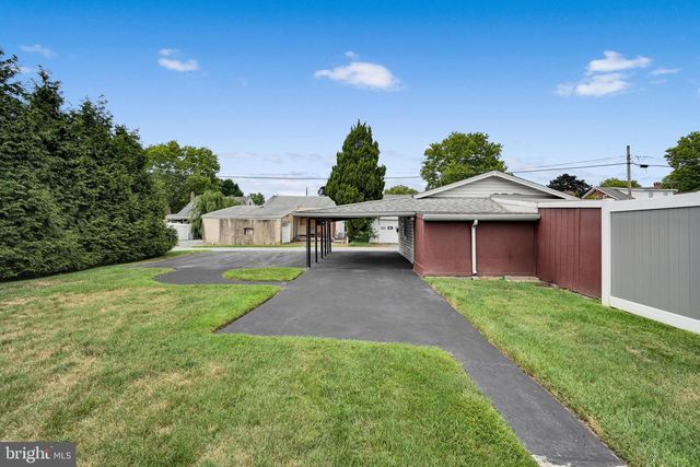 1629 NEW HOLLAND RD, Reading, PA 19607