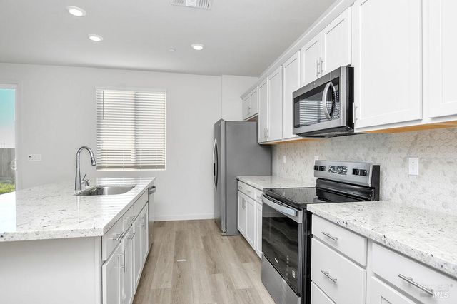 681 SHEFFORD Dr, Vacaville, CA 95687