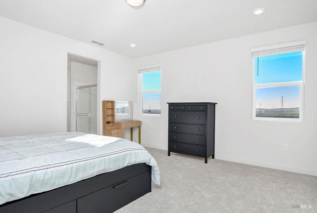 681 SHEFFORD Dr, Vacaville, CA 95687