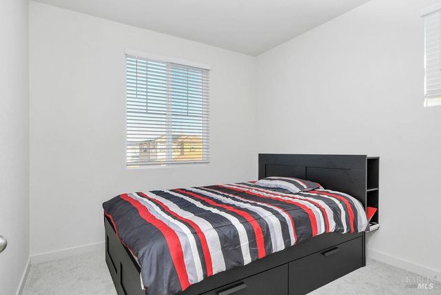 681 SHEFFORD Dr, Vacaville, CA 95687