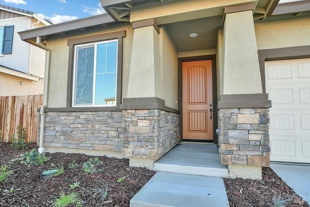 681 SHEFFORD Dr, Vacaville, CA 95687