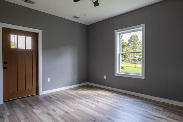 538 County Road 5003, Cleveland, TX 77327