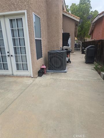 20524 Red Poppy Lane, Riverside, CA 92508