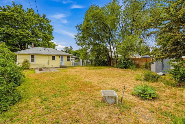 5604 N Elm St, Spokane, WA 99205