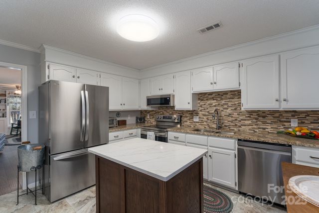 201 Pointe Circle, Rock Hill, SC 29732