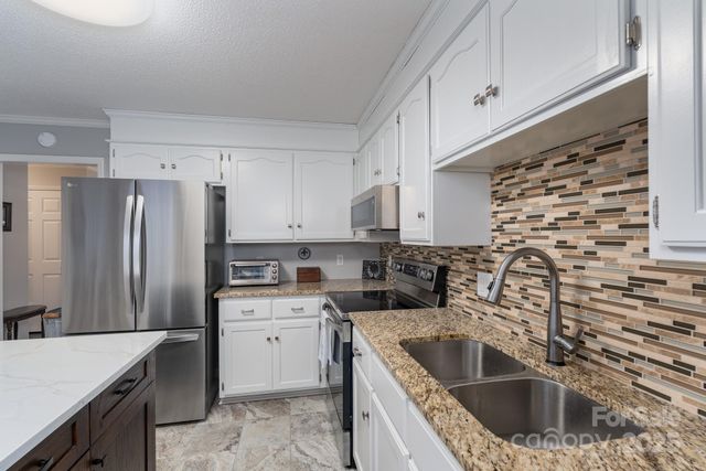 201 Pointe Circle, Rock Hill, SC 29732