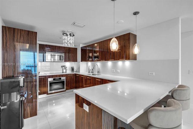 6899 E Collins Ave 802, Miami Beach, FL 33141