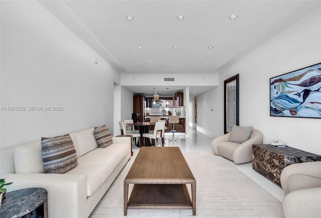 6899 E Collins Ave 802, Miami Beach, FL 33141