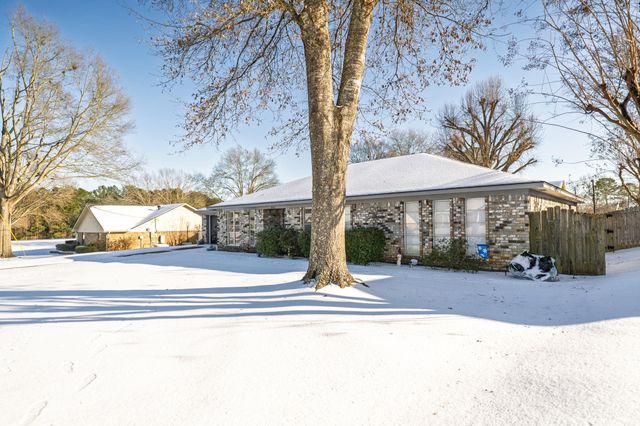 4412 Fitzgerald St, Marshall, TX 75670