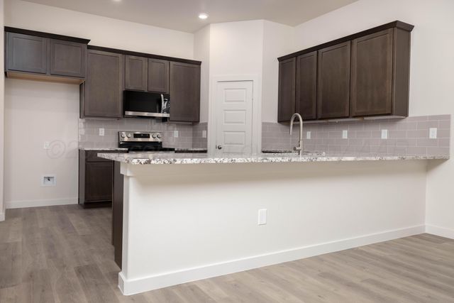 9805 Heartland Avenue, Amarillo, TX 79124