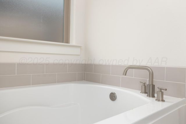 9805 Heartland Avenue, Amarillo, TX 79124