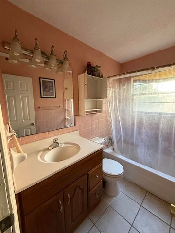 340 N 62nd St, Lawton, OK 73505