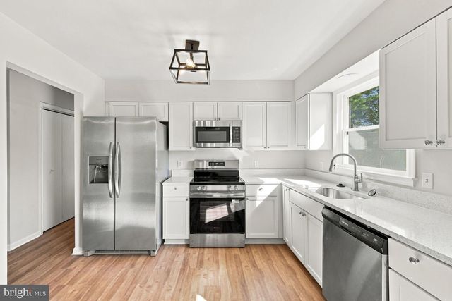 2140 MINNEAR ST, Fredericksburg, VA 22407