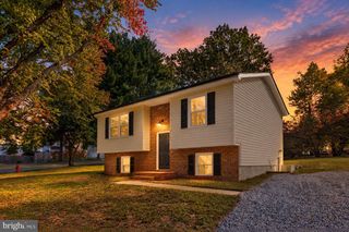 2140 MINNEAR ST, Fredericksburg, VA 22407