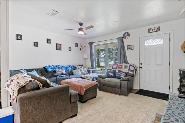 3259 Fm 557, Pittsburg, TX 75686