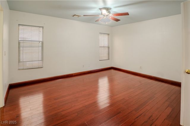 9792 Sonora Bend Avenue, Las Vegas, NV 89148