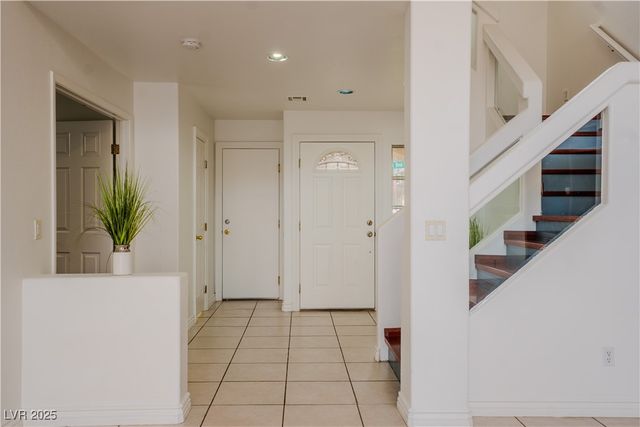 9792 Sonora Bend Avenue, Las Vegas, NV 89148