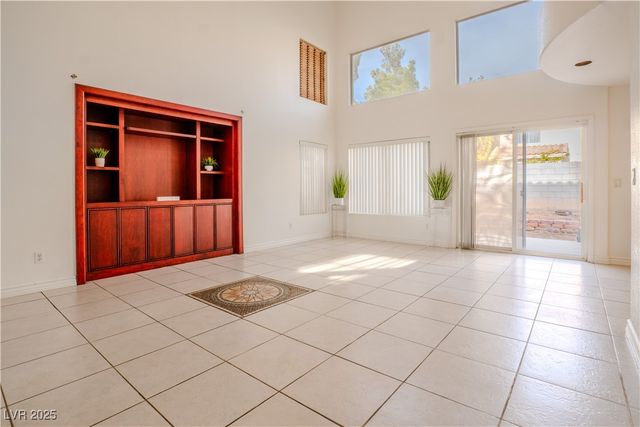 9792 Sonora Bend Avenue, Las Vegas, NV 89148