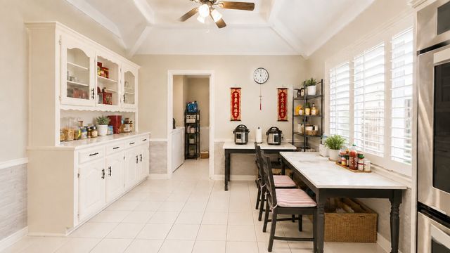 1912 Kentwood Lane, Carrollton, TX 75007