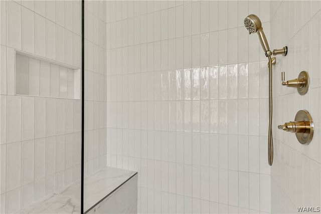 11332 Highland Lakes, Northport, AL 35475