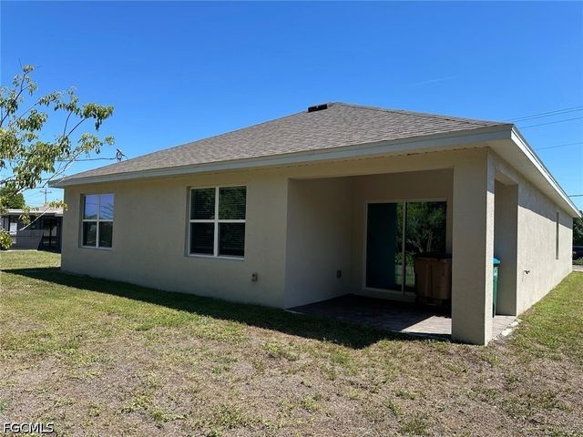 230 Nicholas PKWY W, Cape Coral, FL 33991
