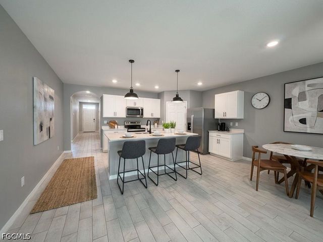 230 Nicholas PKWY W, Cape Coral, FL 33991