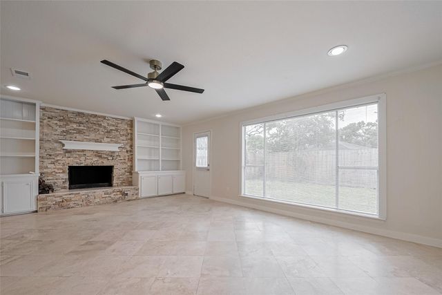 13731 Greenway Drive, Sugar Land, TX 77498