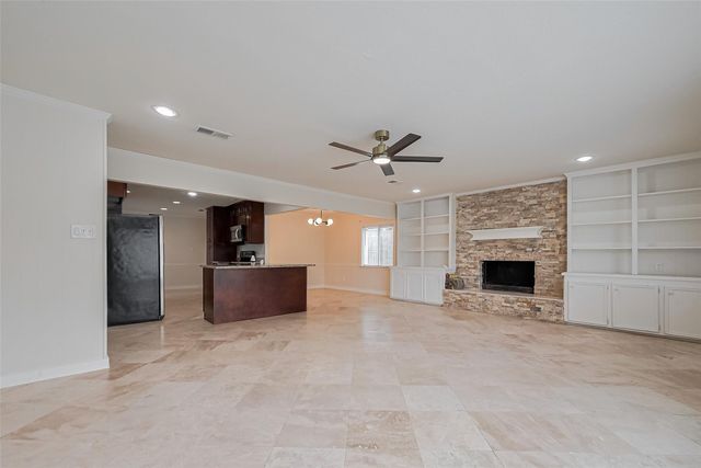 13731 Greenway Drive, Sugar Land, TX 77498