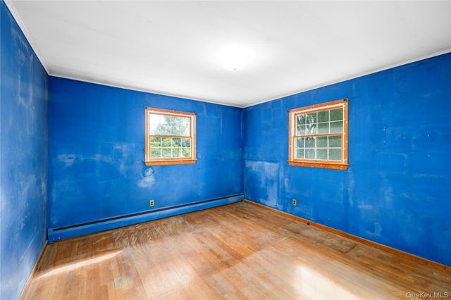 33 Ridgeview Avenue, Mahopac, NY 10541