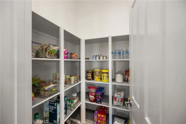 2310 Nova Way, Corona, CA 92883