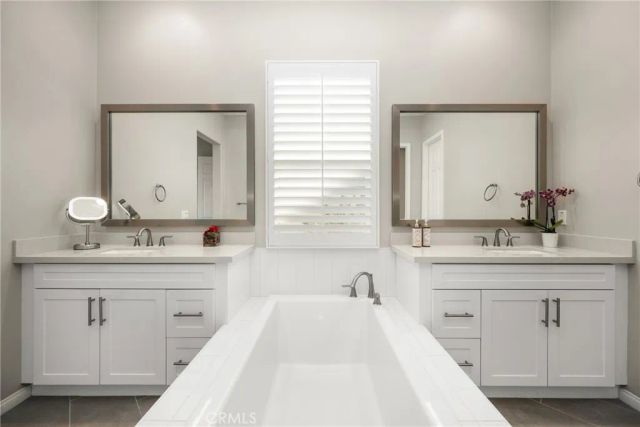 2310 Nova Way, Corona, CA 92883