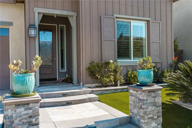 2310 Nova Way, Corona, CA 92883