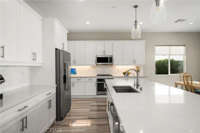 2310 Nova Way, Corona, CA 92883