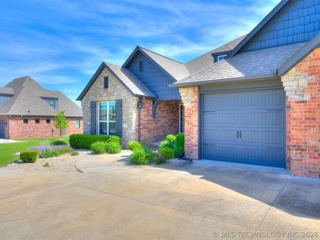 6706 E 86th Place N, Owasso, OK 74055