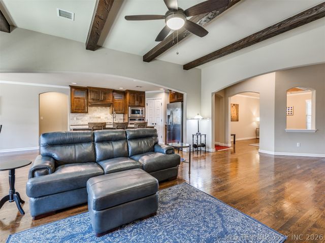 6706 E 86th Place N, Owasso, OK 74055