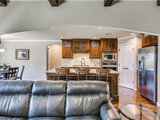 6706 E 86th Place N, Owasso, OK 74055