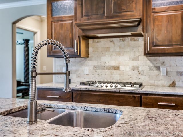 6706 E 86th Place N, Owasso, OK 74055