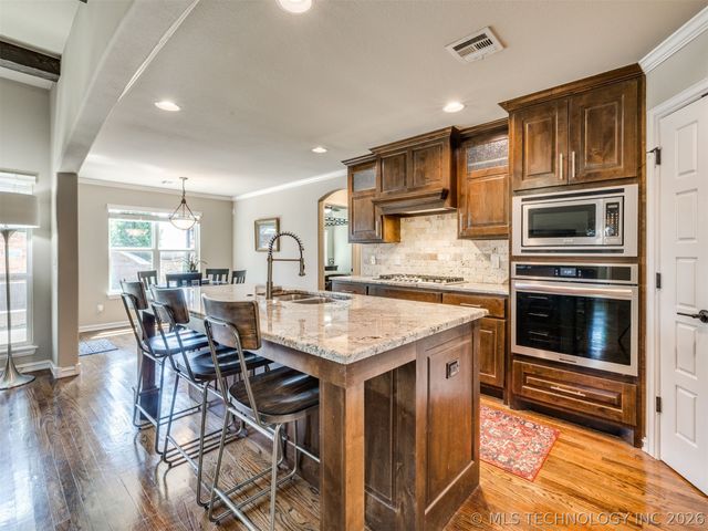 6706 E 86th Place N, Owasso, OK 74055