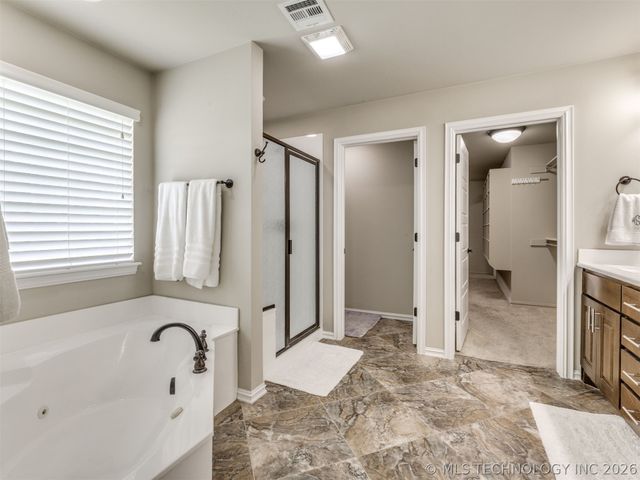 6706 E 86th Place N, Owasso, OK 74055
