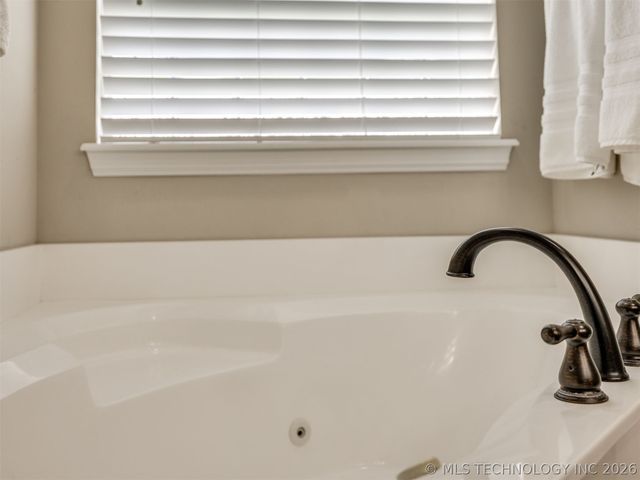 6706 E 86th Place N, Owasso, OK 74055
