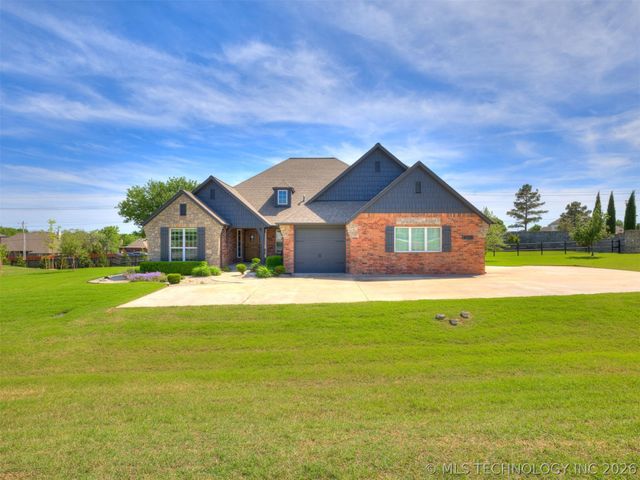 6706 E 86th Place N, Owasso, OK 74055