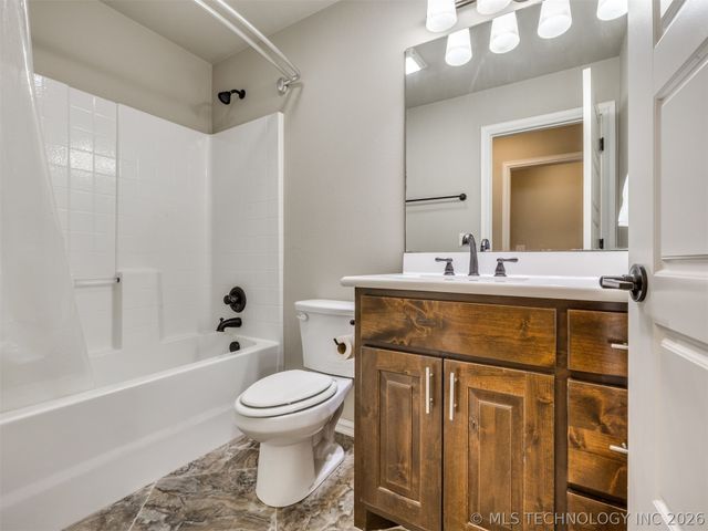 6706 E 86th Place N, Owasso, OK 74055
