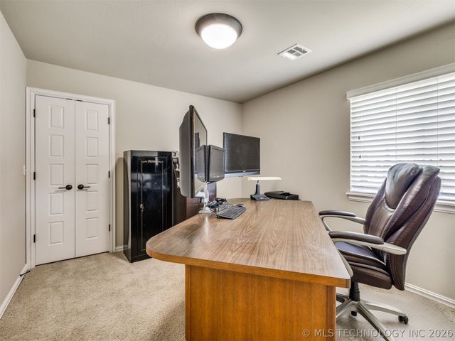 6706 E 86th Place N, Owasso, OK 74055